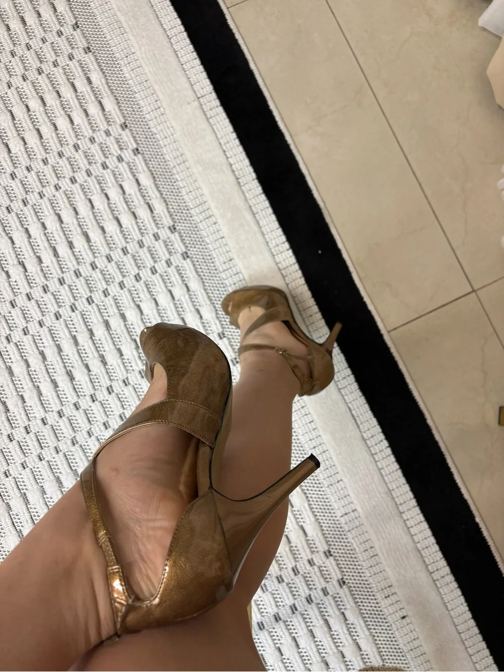 Carlos Santana Gold Metallic Platform Peep Toe Heels 2008